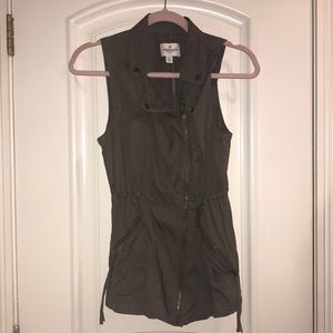 Zip Up American Eagle Vest